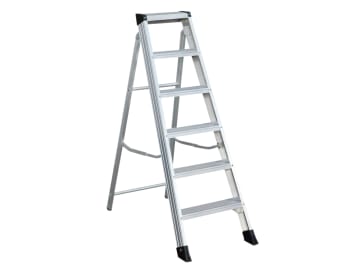 EN 131 Professional Swingback Steps, Open 1.06m Closed 1.22m 5 Rungs