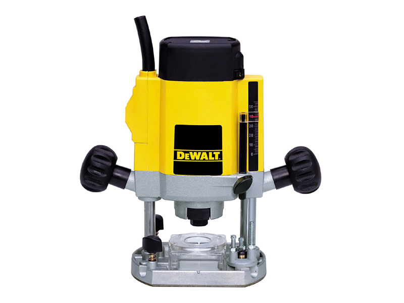 DW615 1/4in Plunge Router 900W 240V